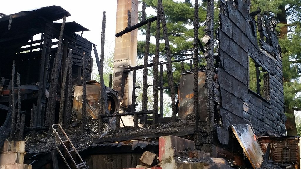 One person was killed in a fire that destroyed a Washington County home early Monday morning
