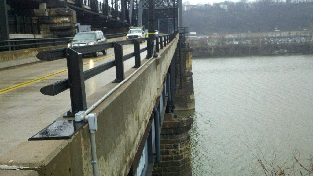 One person was killed and two others rescued after they were rescued Sunday night from the Monongahela River. Pittsburgh Police and emergency crews were called the bridge around 8:40 P.M. for a report of three males jumping from the Hot Metal Bridge