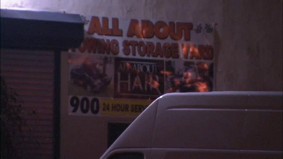 1 killed, 1 injured in shooting at Southwest Philadelphia tow yard    