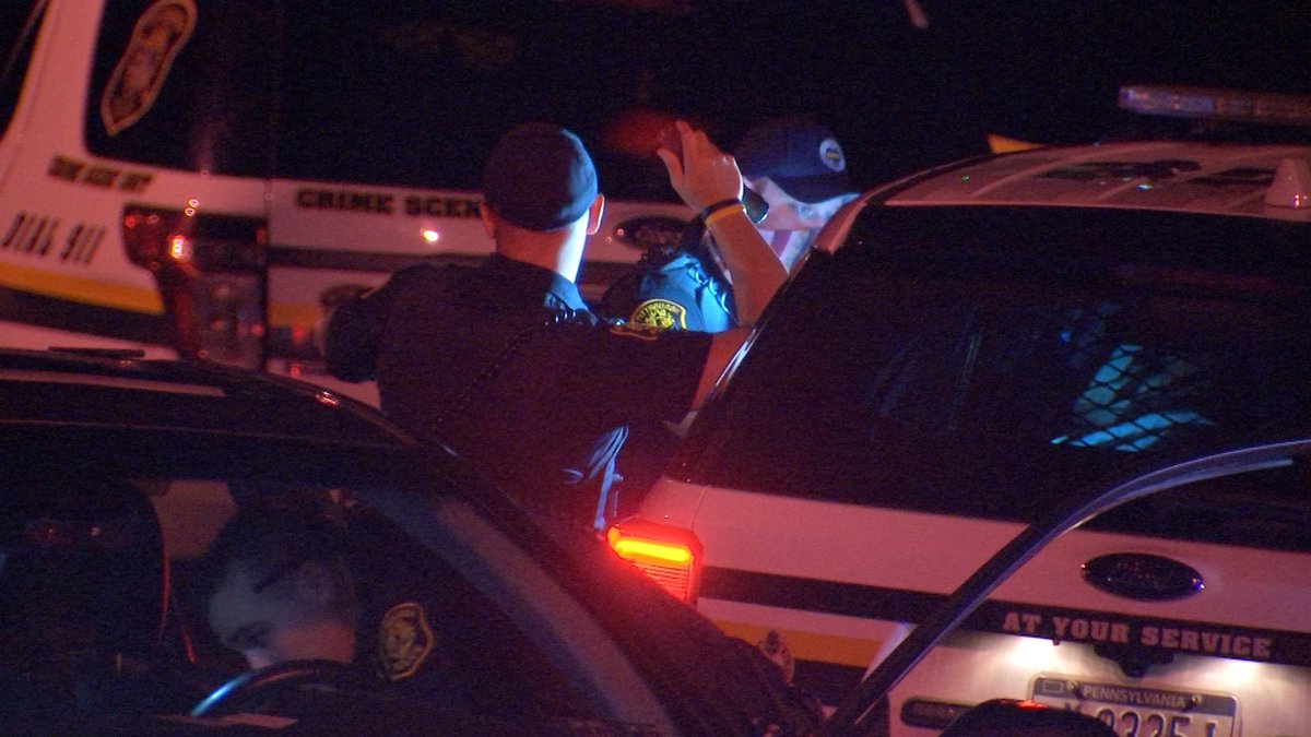 It was a violent night across the City of Pittsburgh. 1 man was stabbed in the face and police found another man stabbed multiple times just down the street from that scene