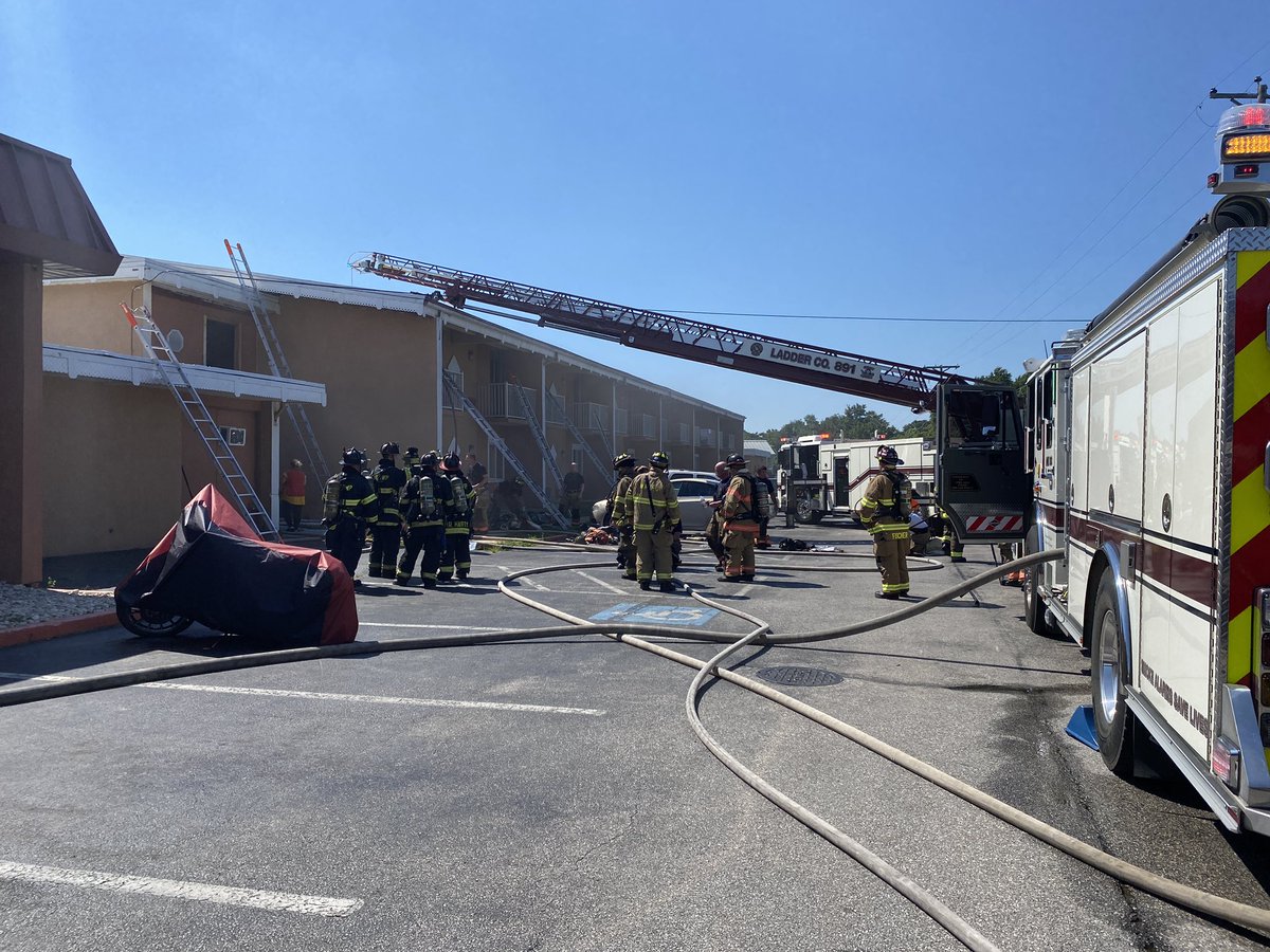 Several York County fire departments are responding to a fire at the Econo Lodge in Springettsbury township off route 30. There appears to be smoke damage to several rooms, everyone has been evacuated. No word on any injuries. 