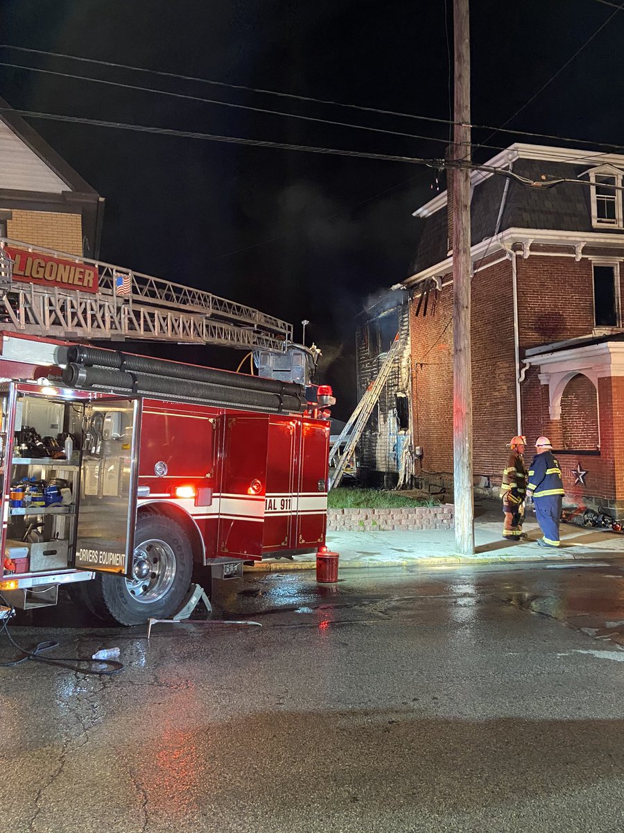 Early AM house fire in Derry, Westmoreland County.  The @RedCrossGPA is helping 6-7 individuals including several children who lived here. 1 firefighter has a leg injury. Fire started in the back of the home, nothing on cause yet.  Avoid N. Chestnut 