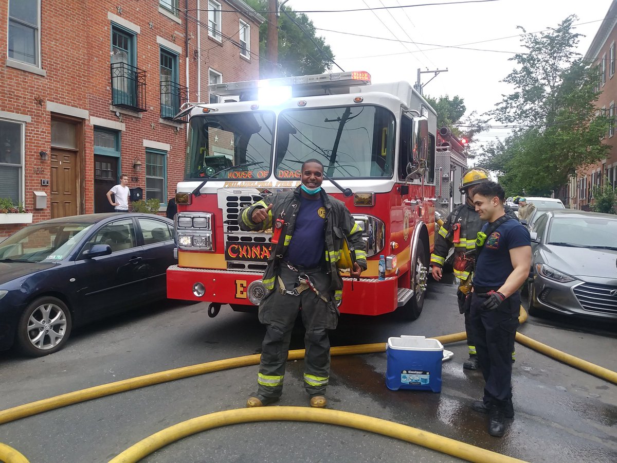 2nd Alarmers Volunteers at 4th & Poplar St providing rehab support