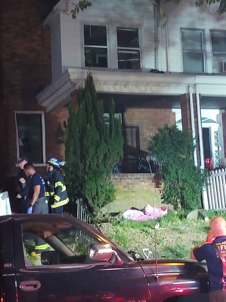 2nd Alarmers Volunteers overnight responded to Wexford Rd & Clarkson Ave to provide rehab support at this dwelling fire. 