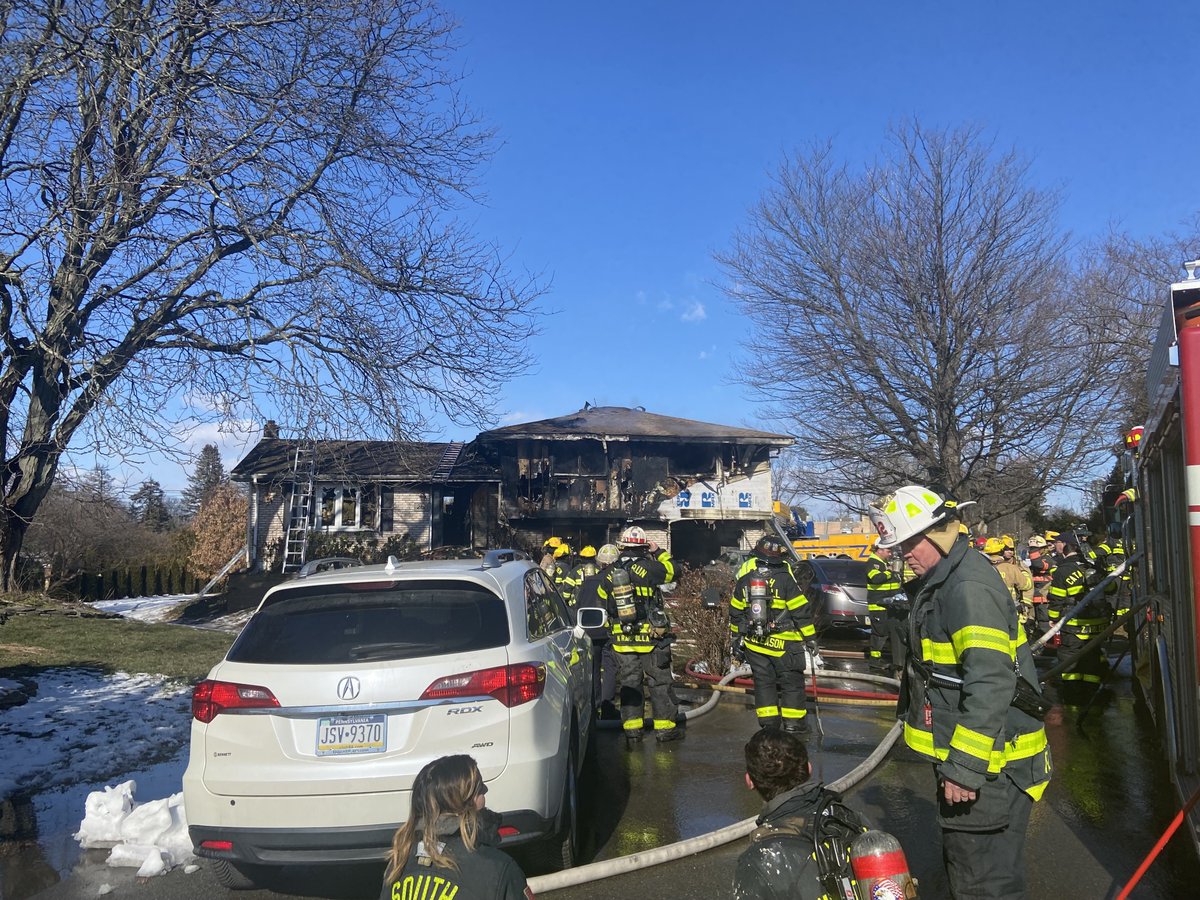 Scene of the 3-alarm fire on Oakside Circle in Hanover Township, Northampton County, near Bethlehem