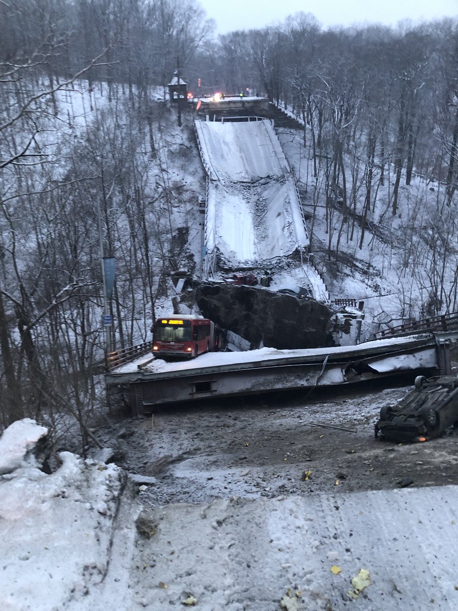 no fatalities being reported in this Pittsburgh bridge collapse