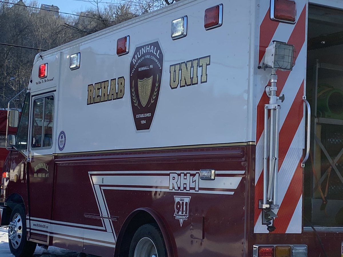 The @SalArmyPGH (Munhall) is on the scene of a fire in McKeesport. This is at the McKeesport Public Works building.  Looks like a lot of damage to the garage.