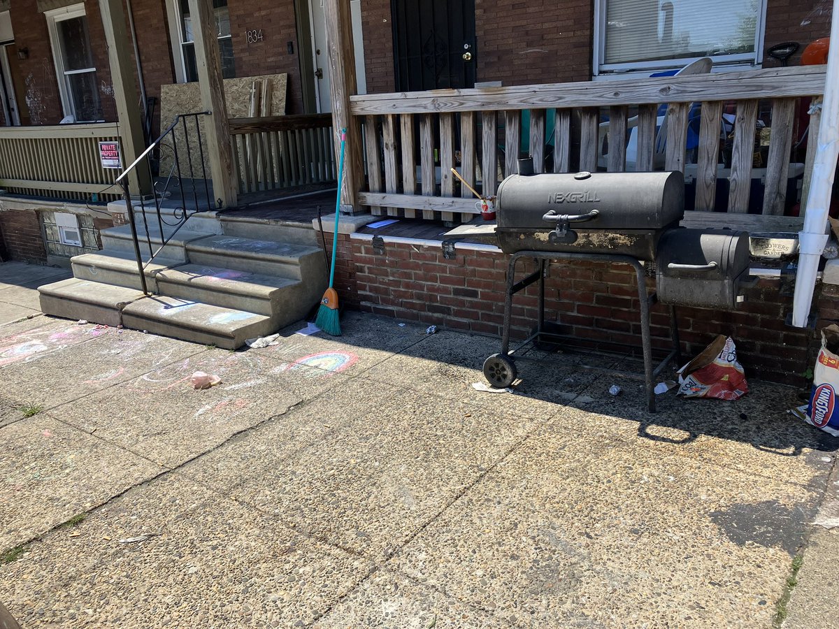 .@PhillyPolice say 29-yo Tylesha Watson was killed last night after being hit by a stray bullet during drive-by shooting in Frankford section of the city. She was on a porch grilling with  friends with  kids nearby. Police say she's another  victim to gun violence