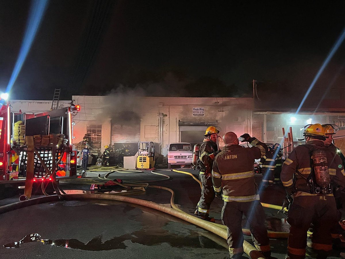 2nd Alarmers Volunteers overnight responded to working fires in the 10th Battalion to provide rehab support at 3100 B St & 2200 Castor Ave