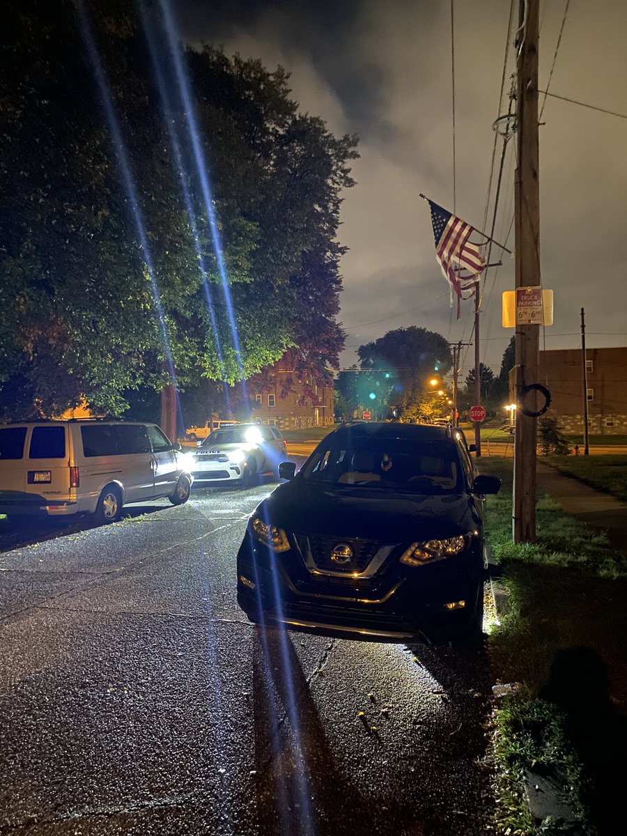 @PhillyPolice say this car was stolen around 3am from a driveway in Fox Chase with a 6 month old baby in the back seat. Officers tracked down the car and baby in Rhawnhurst using the mother's AirPods, which were still in the vehicle 