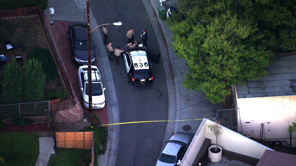 East Los Angeles Neighborhood Homicide Early morning shots fired call brings deputies to the the corner of Stinger & Dwiggins where they found a victim of a shooting beyond medical help and was pronounced dead. Homicide detectives on scene