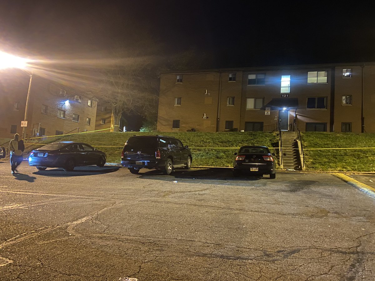 @PghPolice are still at the large scene of a triple shooting that happened roughly three hours ago along Rhine Place in the Spring Hill neighborhood. 3 people were shot. 