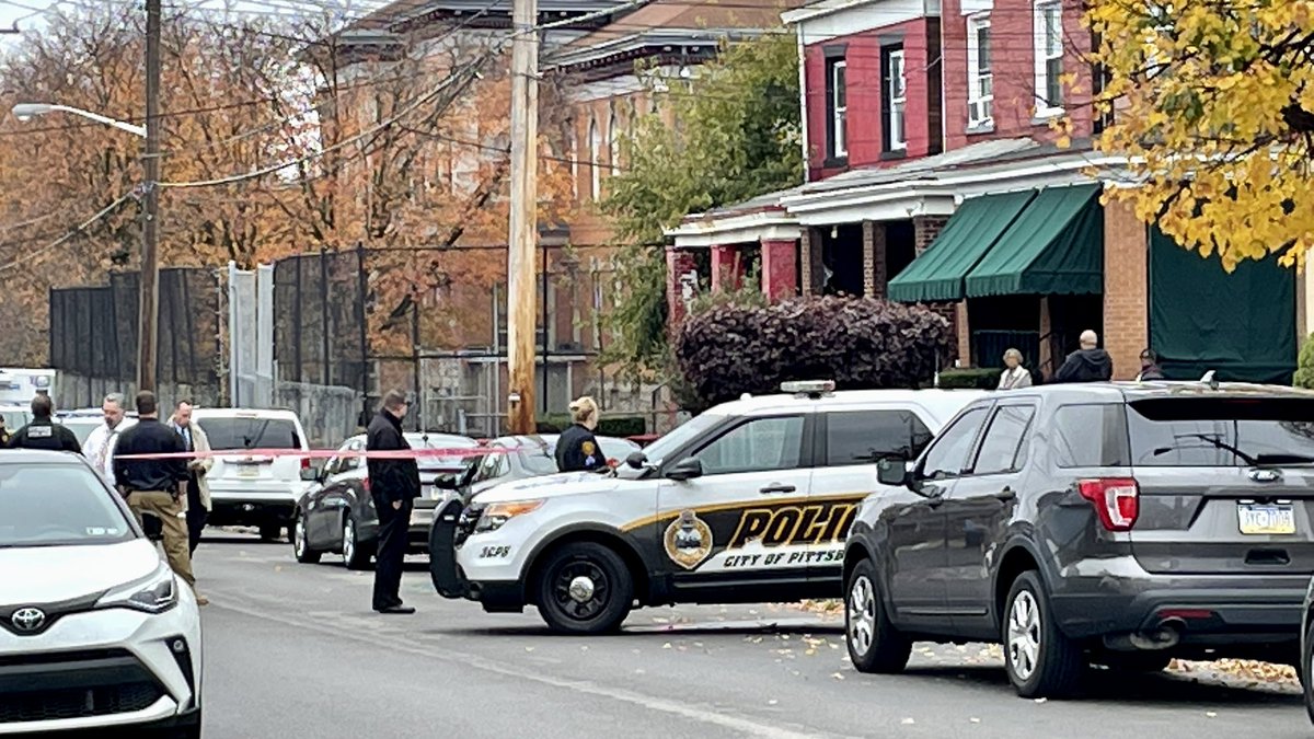 Pittsburgh police investigating a fatal shooting in the 7100 block of Hermitage Street in Homewood