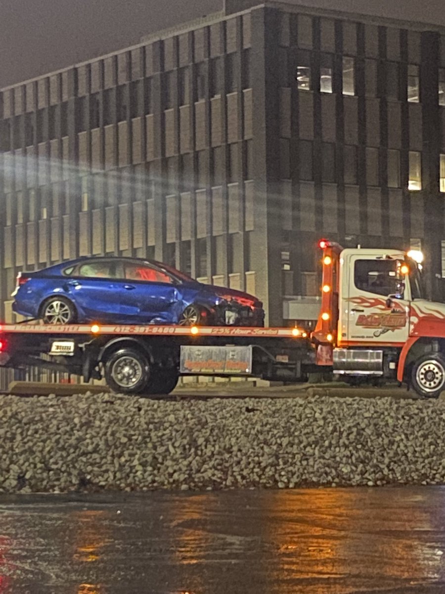 Allegheny Co. Police are investigating what appears to be a shooting overnight in Verona. We saw officers mark a bullet shell casing near Blondie's bar and search around a heavily damaged car a short distance away. 1 hospitalized, per 911. The car was towed to police HQ