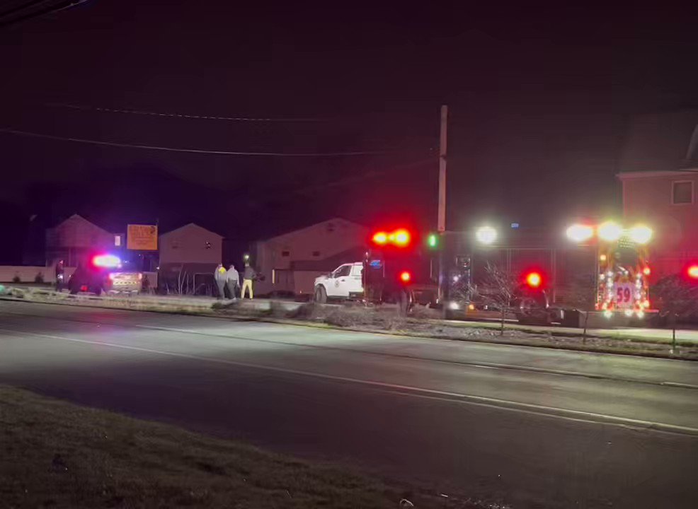 Rt. 202 SB is shut down as @PAStatePolice investigate a crash.  one car with its hazards on, @Concordville59, and medical examiner on the scene.