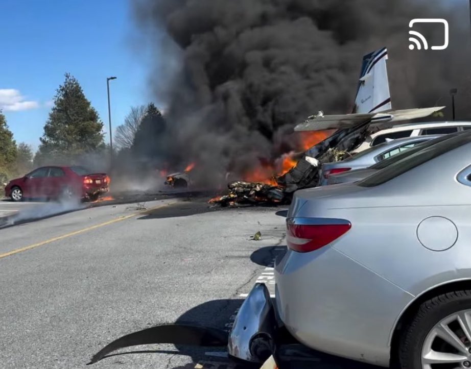 A six-seater Beechcraft (N347M) crashed shortly after taking off from Lancaster, PA Airport en route to Springfield, OHNumber of casualties currently unknown.The plane crashed into the parking lot of a retirement community, setting multiple cars ablaze. A plane has crashed into a neighborhood in Manheim, PA 