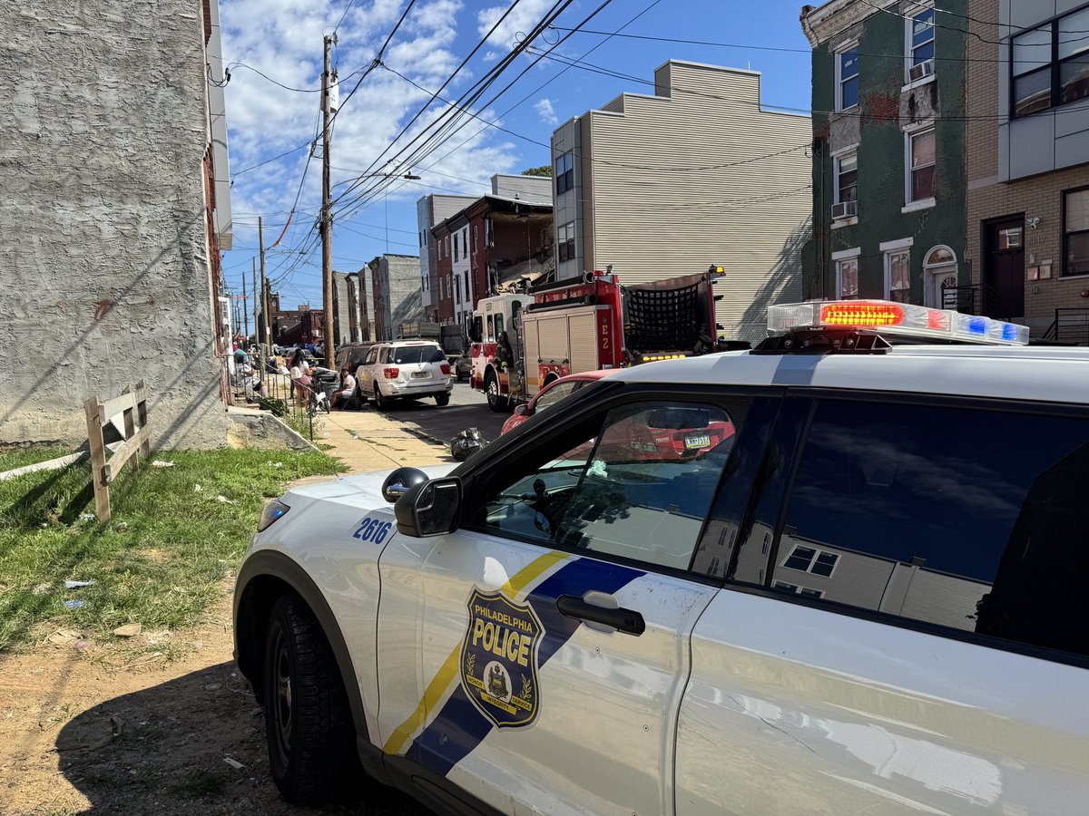 Philadelphia Police and Fire are on the 2100 block of N. 9th Street for a building collapse. Sources tell no one was inside the building at the time